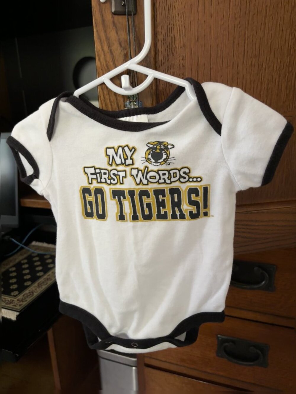 Russell Athletic Mizzou Tigers Baby 2-Piece Outfit 3-6M Bodysuit & Tiger Pants